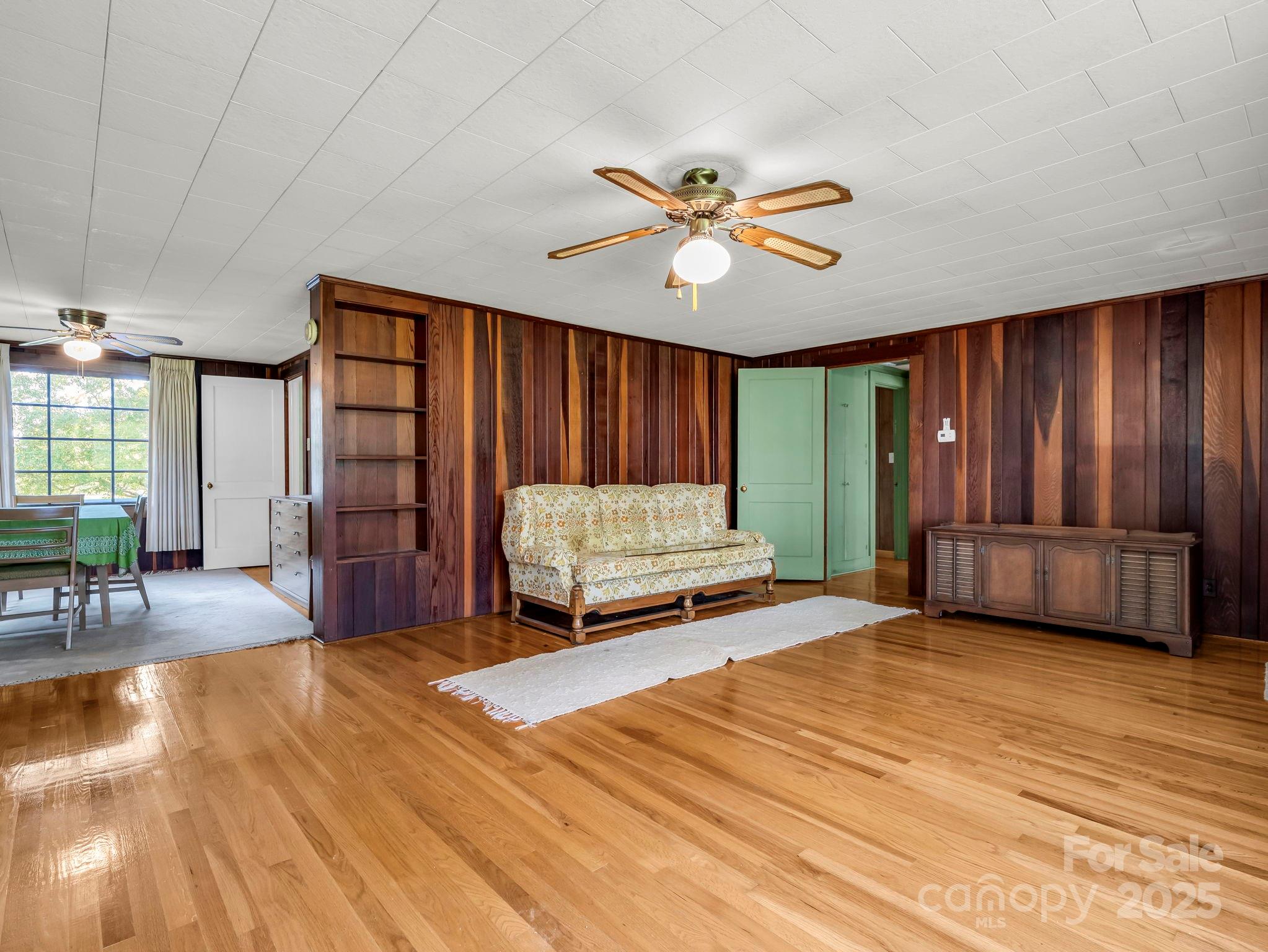 256 School Road Mill Spring, NC 28756 - Photo 4 of 37