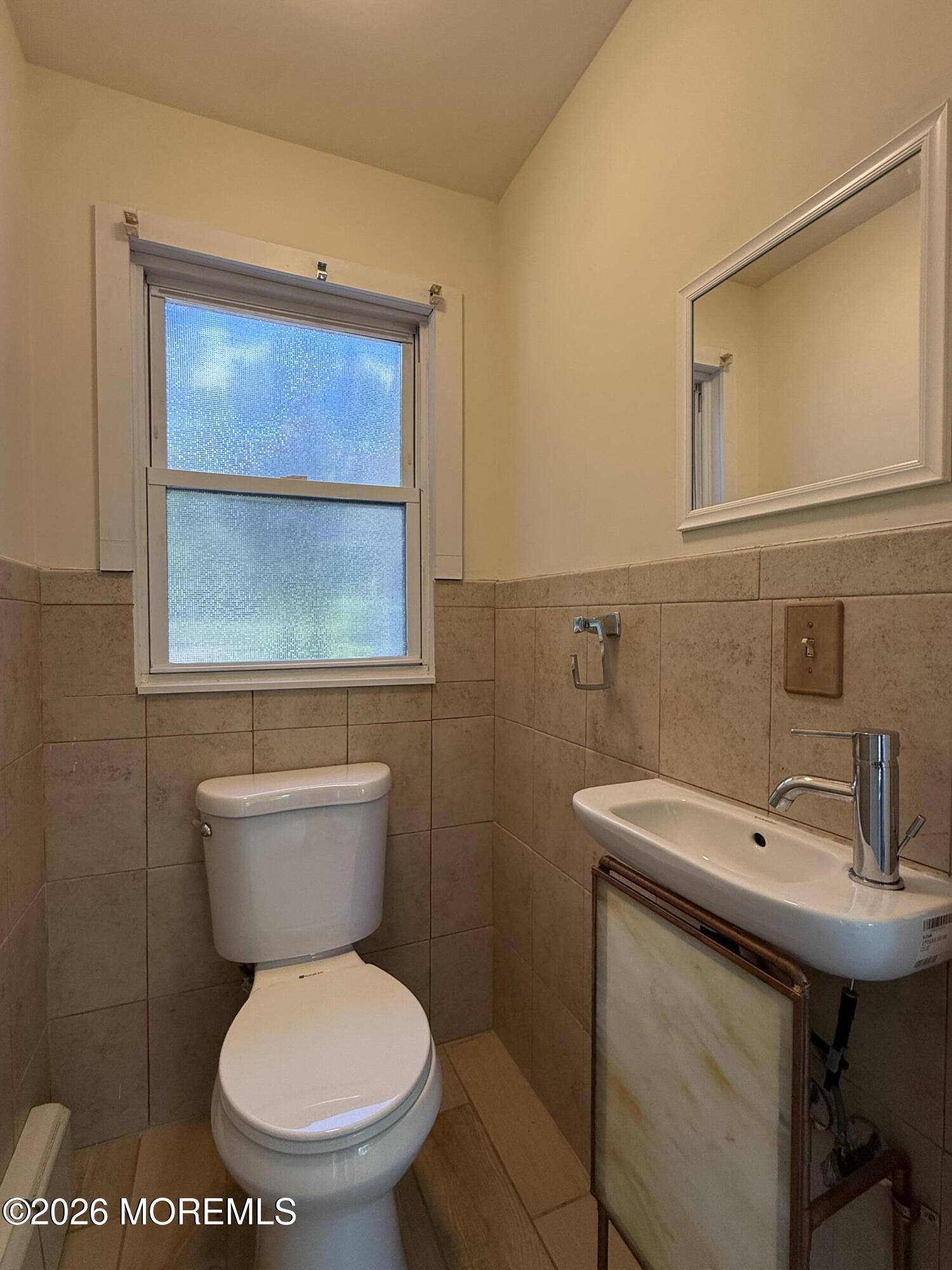 236 West Farms Road Farmingdale, NJ 07727 - Photo 7 of 15 IMG_1986