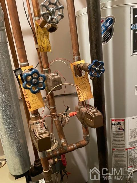 83 Brandywine Road Fords, NJ 08863 - Photo 24 of 31 a view of a room with gym equipment