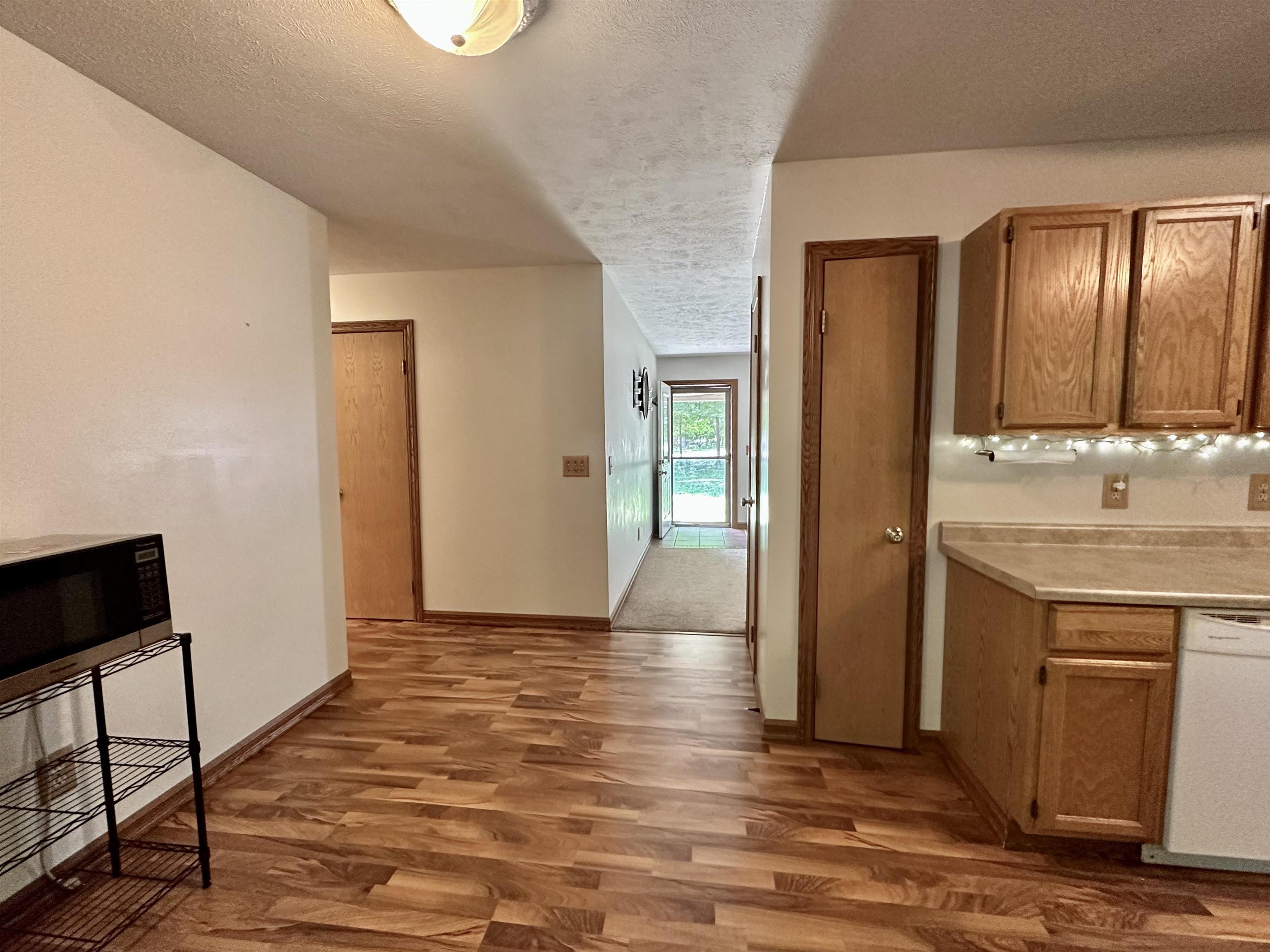 2458 East Potter Road Traverse City, MI 49696 - Photo 25 of 61 1914647-24.JPG