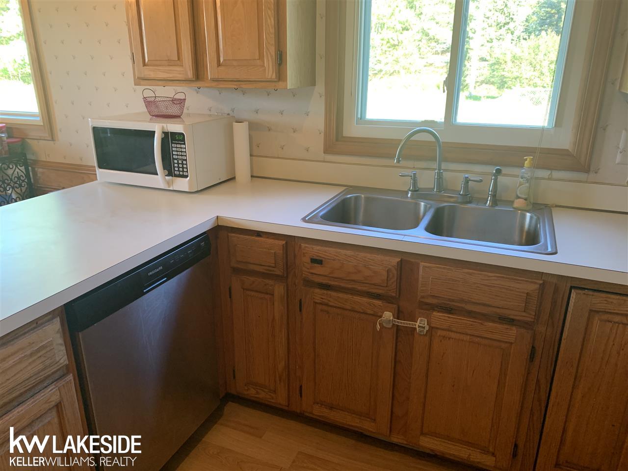 1567 Mack Road Leonard, MI 48367 - Photo 7 of 39 50024144-6.JPG
