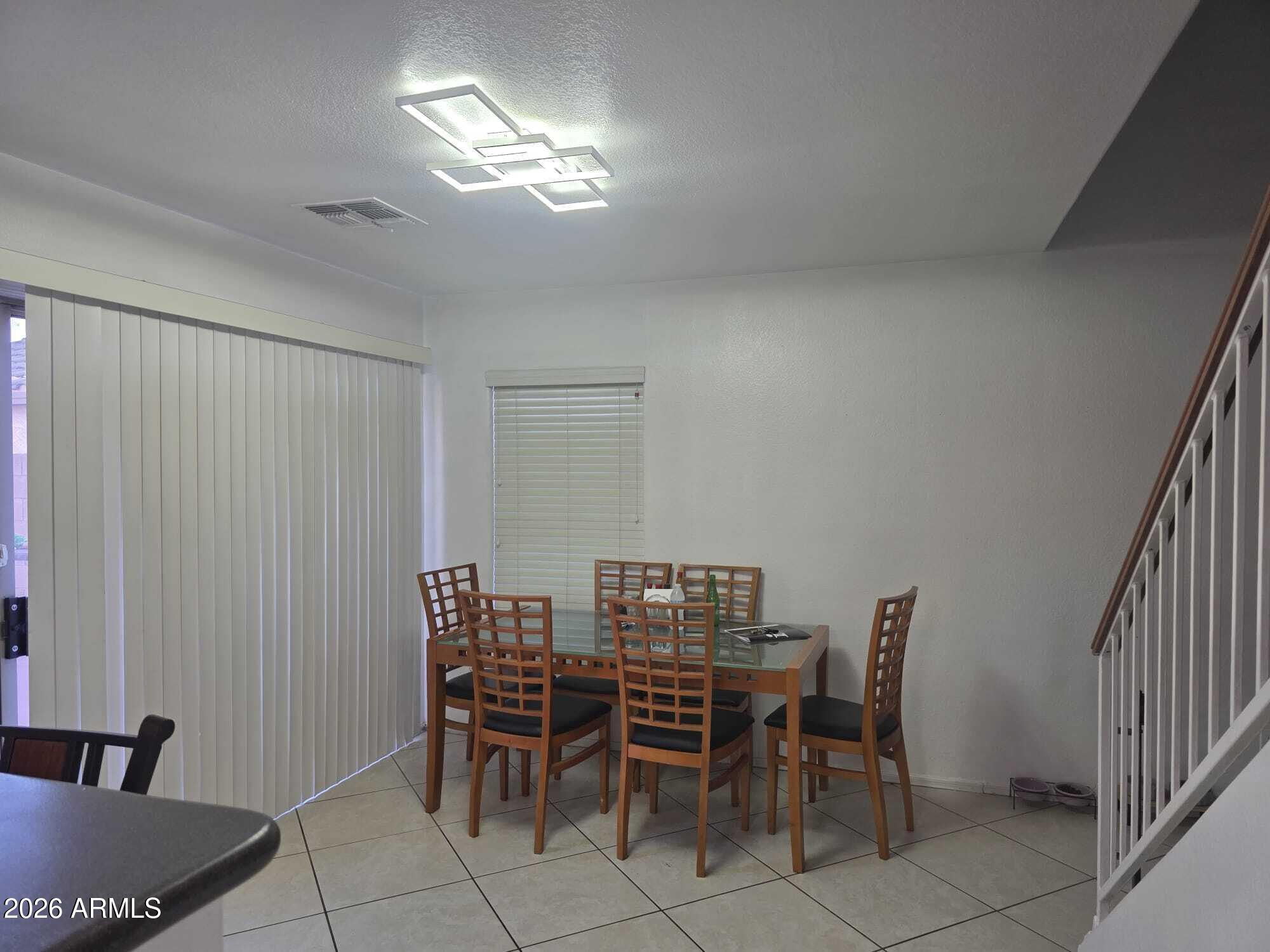 6427 West Cordes Road Phoenix, AZ 85043 - Photo 7 of 19 Dining Area