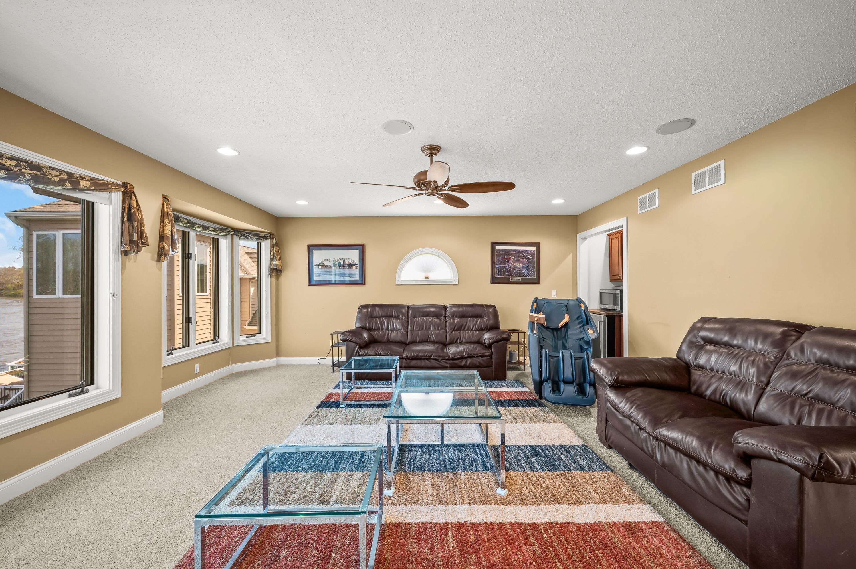 2349 Riverside Pointe Drive St. Joseph, MI 49085 - Photo 34 of 74 37DSC_7615