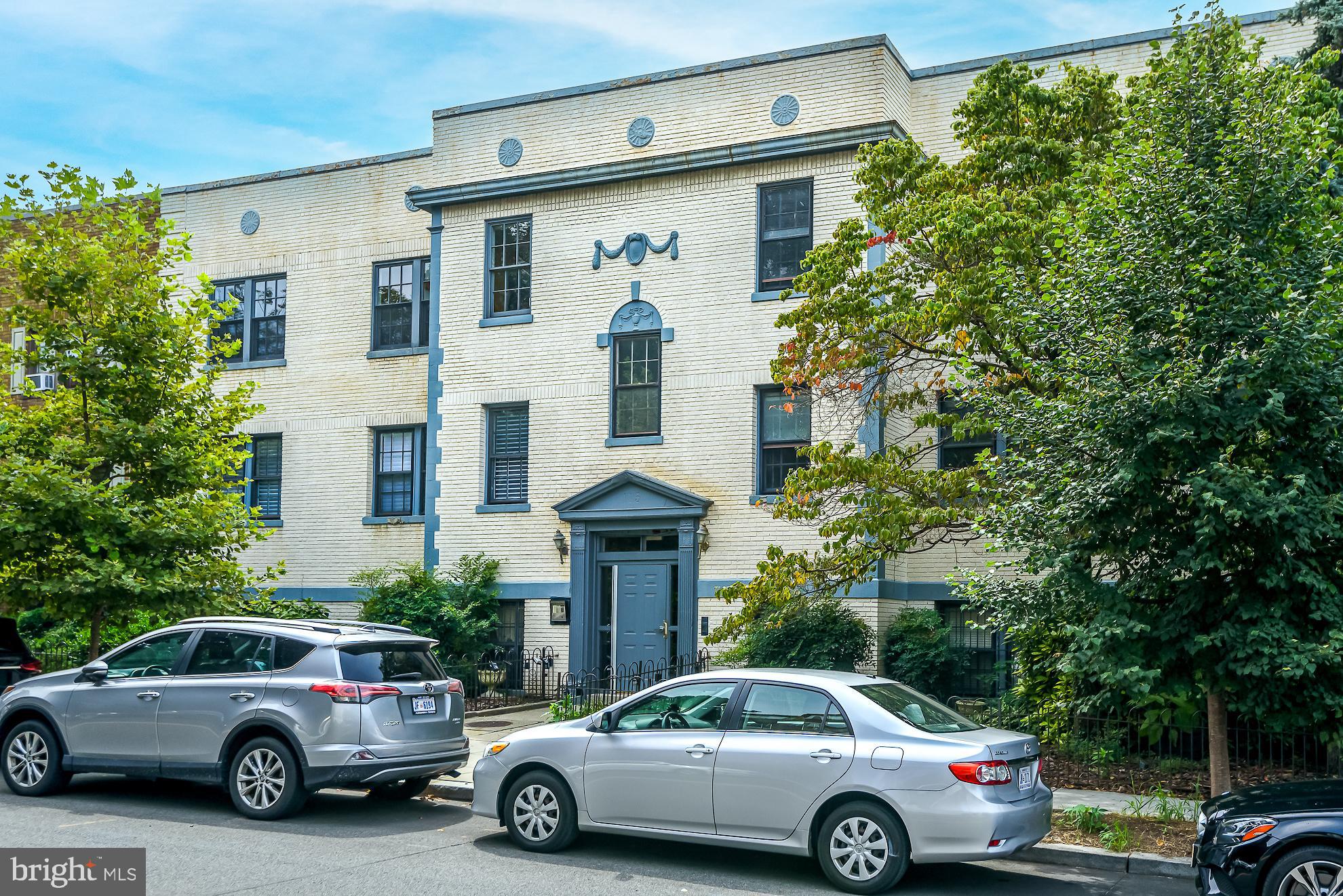 115 D ST SE - Capitol Manor Condominium