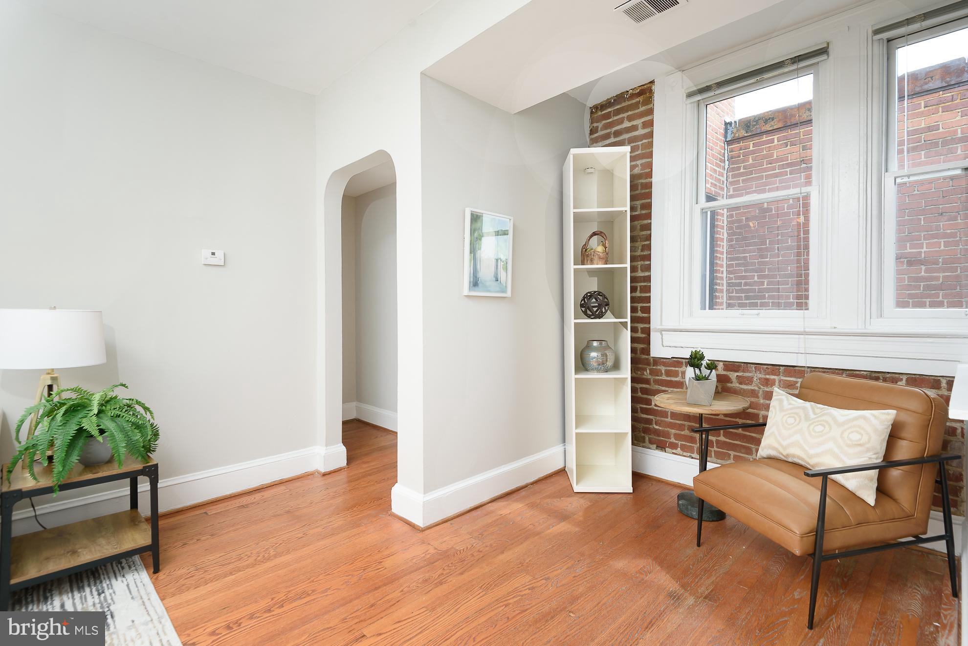 115 D Street Southeast, Unit 202 Washington, DC 20003 - Photo 10 of 17 Niche off living room - Desk area?