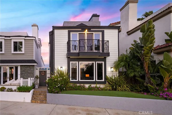 $2,650,000 | 1713 Electric Avenue, Seal Beach, CA 90740