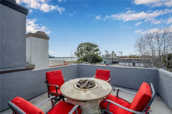 $2,700,000 | 1713 Electric Avenue, Seal Beach, CA 90740