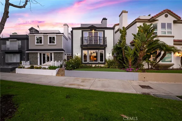 $2,700,000 | 1713 Electric Avenue, Seal Beach, CA 90740