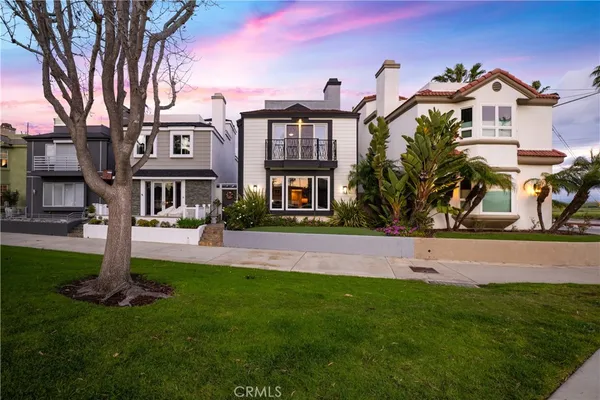 $2,700,000 | 1713 Electric Avenue, Seal Beach, CA 90740