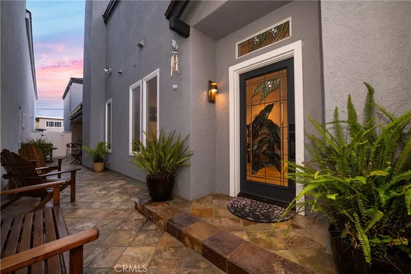 $2,700,000 | 1713 Electric Avenue, Seal Beach, CA 90740