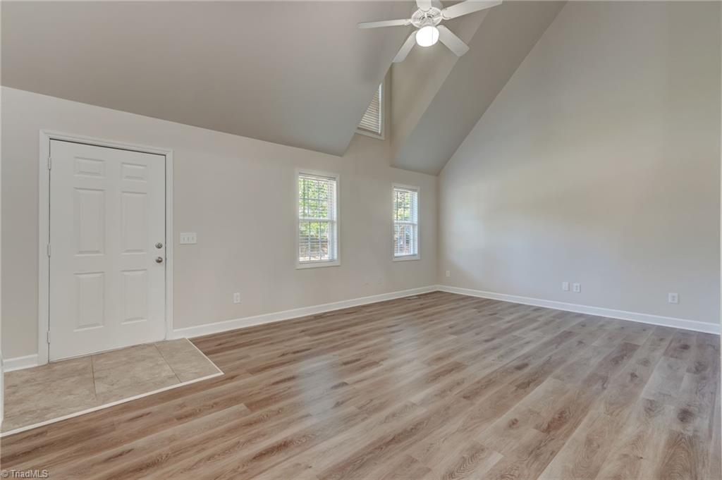 1608 Bridgeport Terrace High Point, NC 27265 - Photo 6 of 28 Living Room