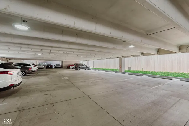 $845,000 | 1155 South Rangeline Road, Unit 502, Carmel, IN 46032