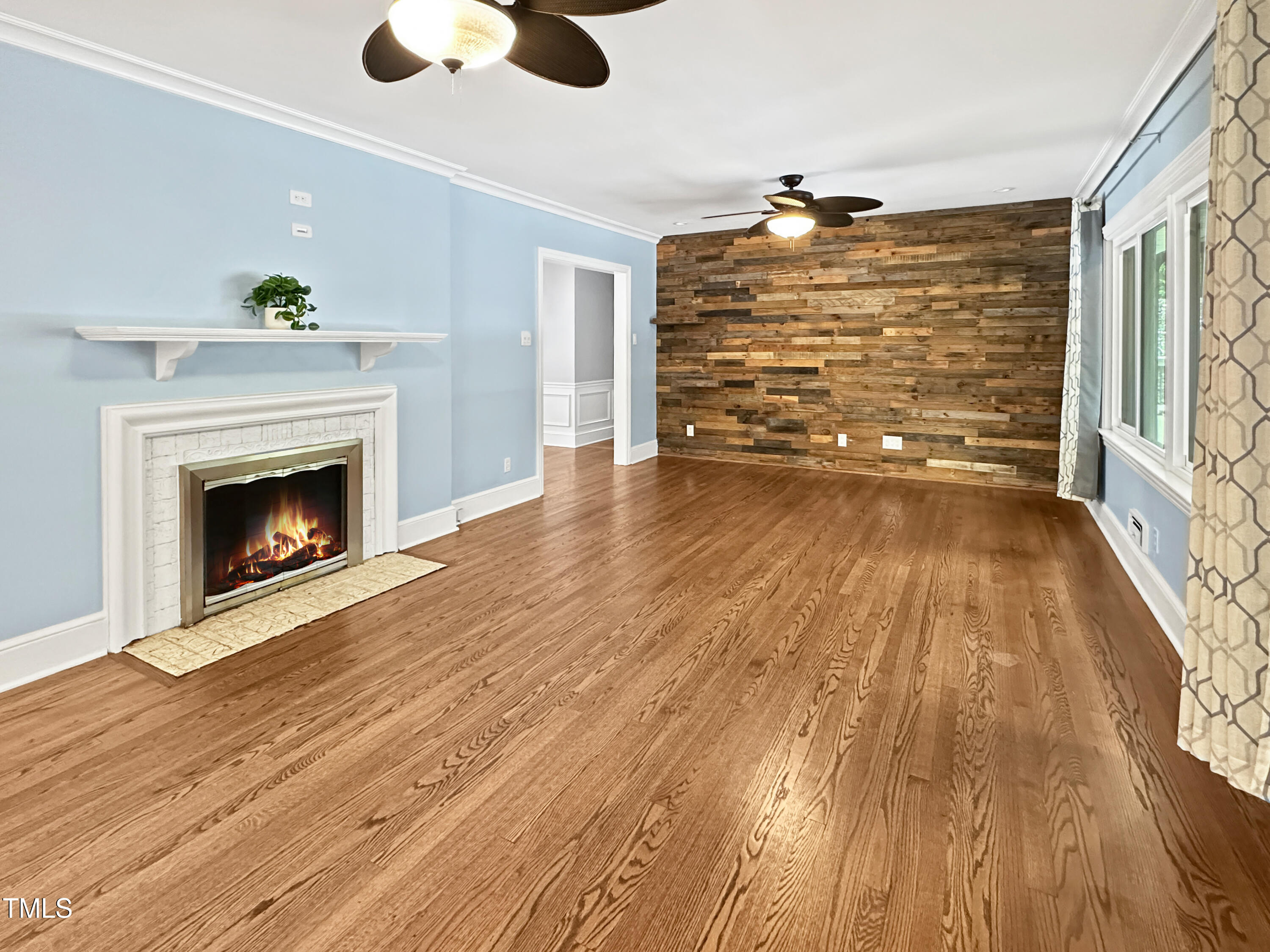 1318 Mayfair Road Raleigh, NC 27608 - Photo 13 of 52 Family Room