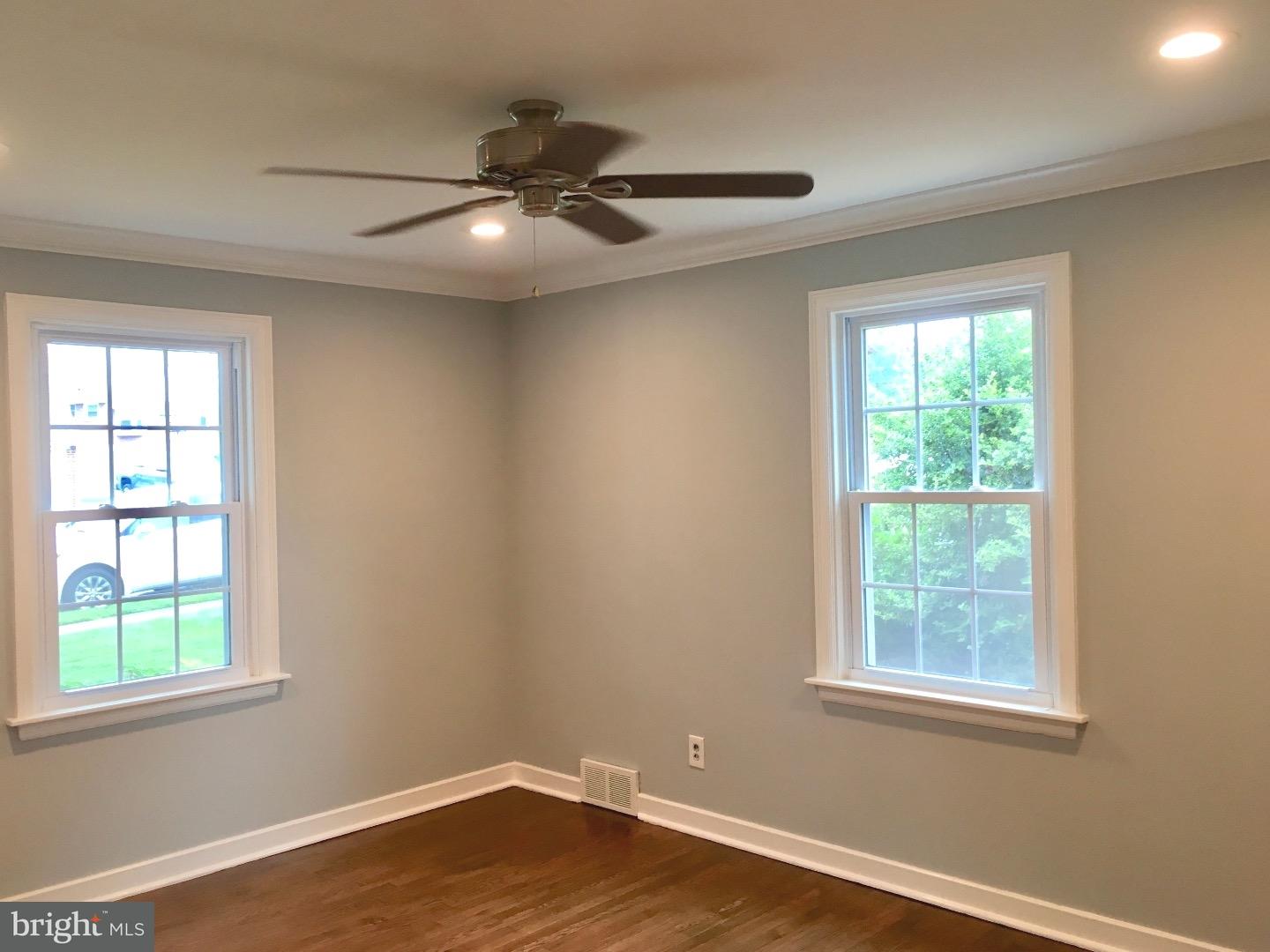 7 Hawthorne Road Broomall, PA 19008 - Photo 8 of 25 Master Bedroom