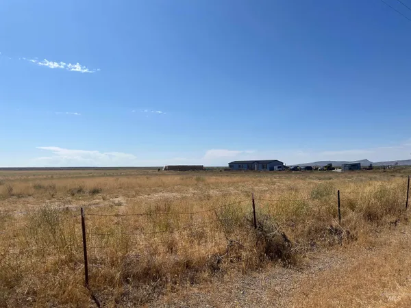 $900,000 | 138 North Laidlaw Park Road, Carey, ID 83320
