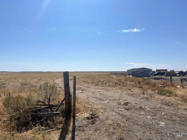 $900,000 | 138 North Laidlaw Park Road, Carey, ID 83320