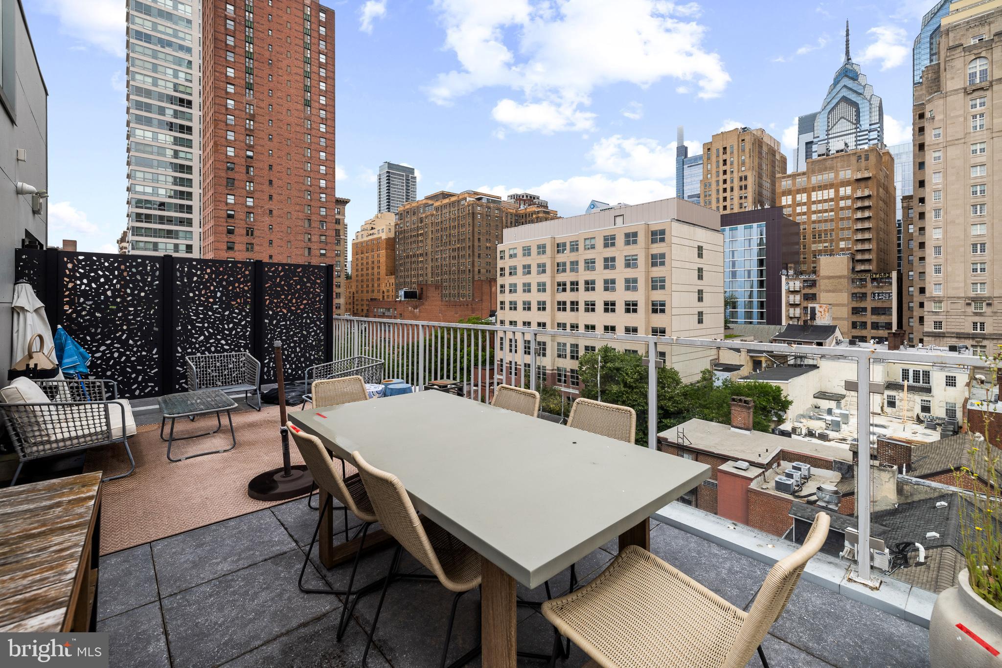 262 South 16th Street, Unit 7 Philadelphia, PA 19102 - Photo 28 of 36 a view of a patio