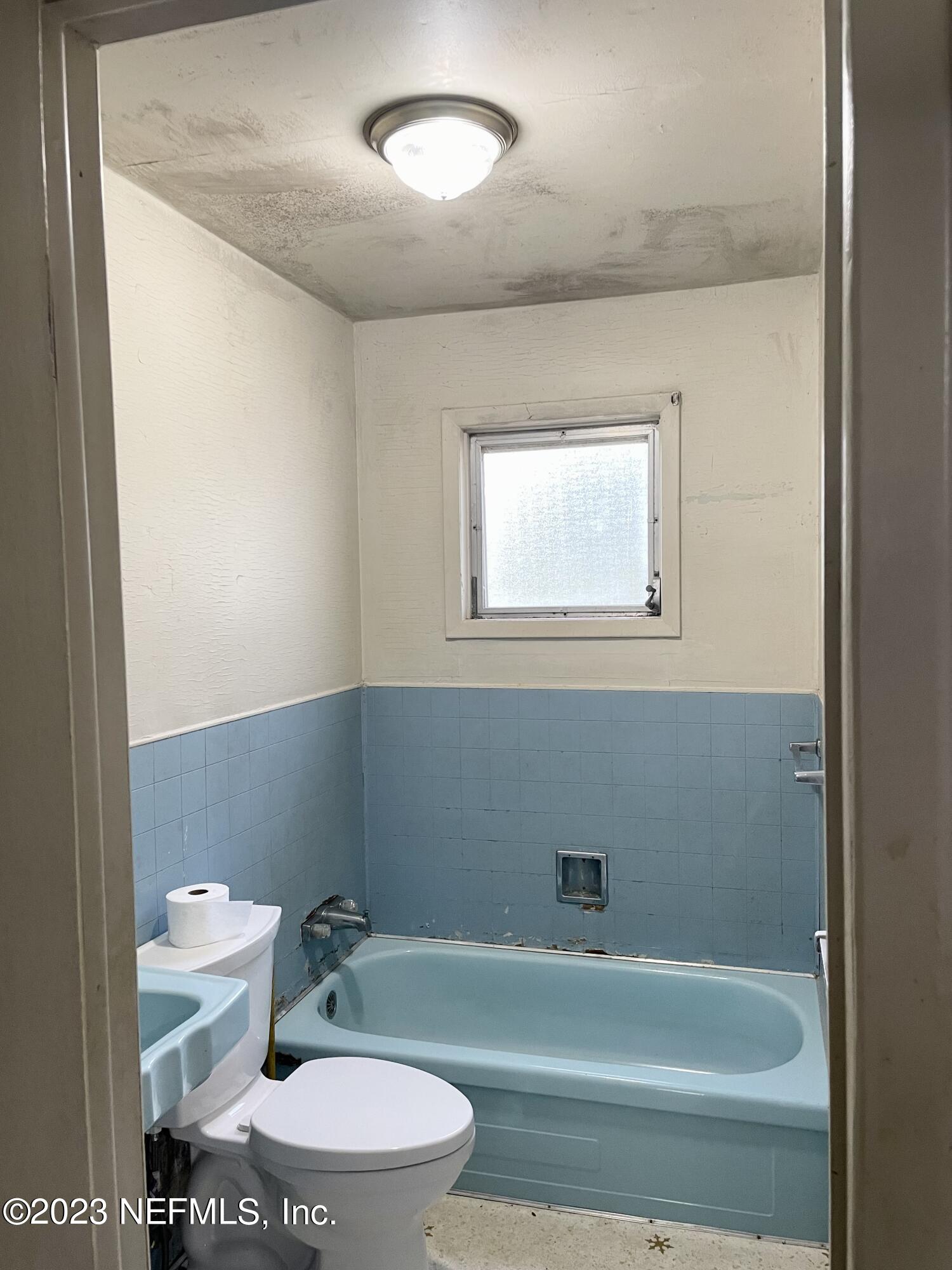 6455 Bluebird Road Jacksonville, FL 32219 - Photo 7 of 15 Bathroom