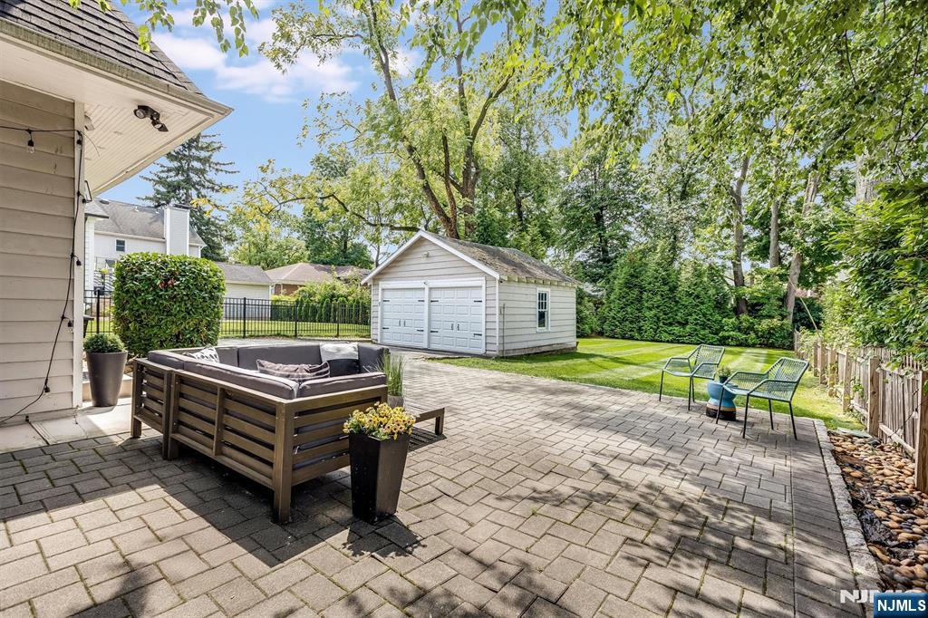 8 Berkeley Road Maplewood, NJ 07040 - Photo 42 of 43 Gallery Image 42