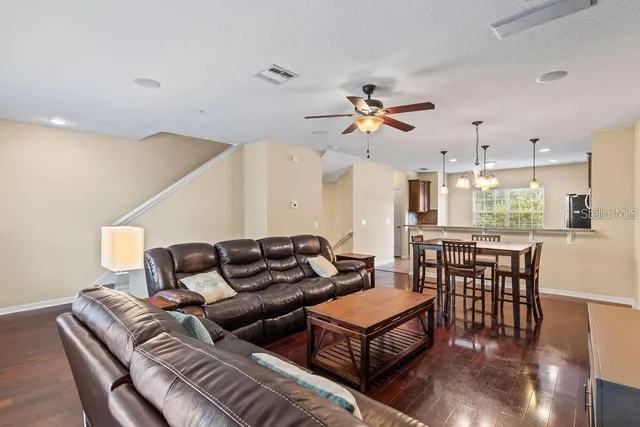 $2,400 | 299 McLeod's Way, Winter Springs, FL 32708