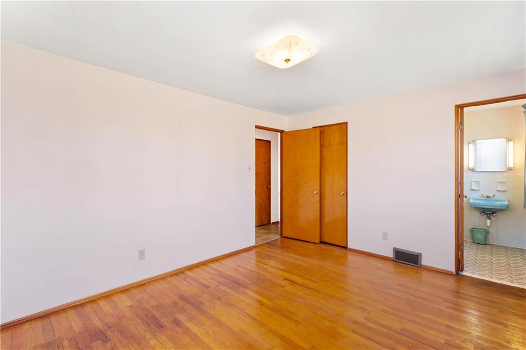1195 Greentree Road Pittsburgh, PA 15220 - Photo 13 of 25 Gallery Image 13