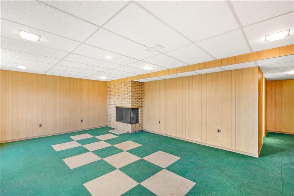 1195 Greentree Road Pittsburgh, PA 15220 - Photo 19 of 25 Gallery Image 19