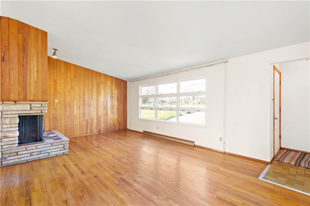 1195 Greentree Road Pittsburgh, PA 15220 - Photo 3 of 25 Gallery Image 3