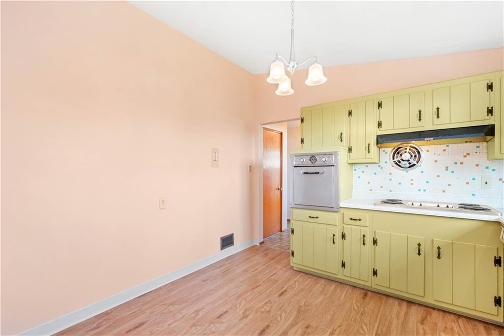 1195 Greentree Road Pittsburgh, PA 15220 - Photo 9 of 25 Gallery Image 9
