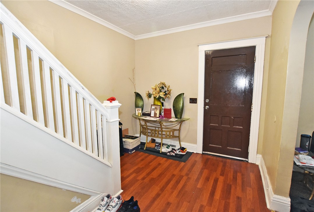 110 Holbrooke Street Rochester, NY 14621 - Photo 4 of 27