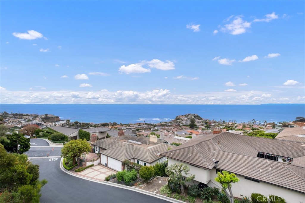 1201 Emerald Bay Laguna Beach, CA 92651 - Photo 26 of 47