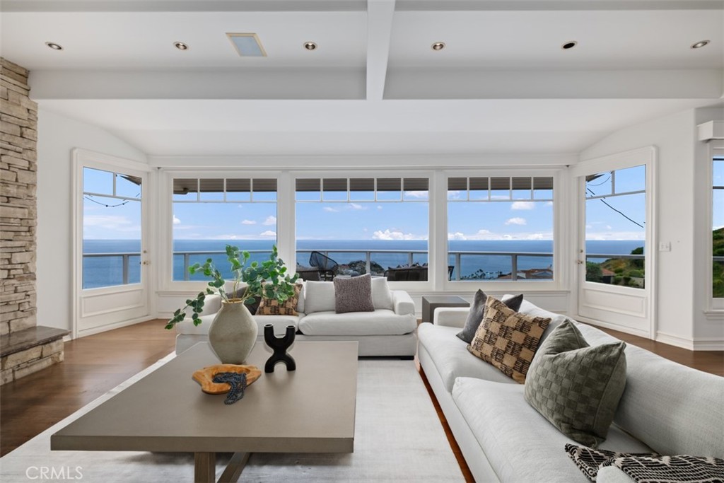 1201 Emerald Bay Laguna Beach, CA 92651 - Photo 4 of 47 a living room with furniture