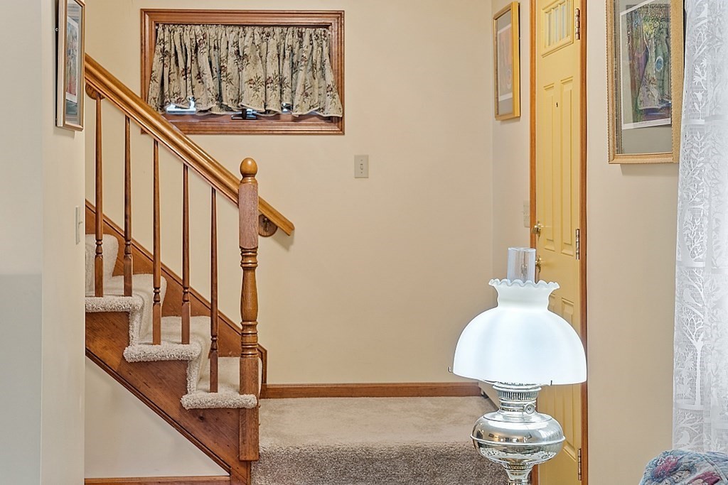 34 Elm Road Westford, MA 01886 - Photo 10 of 42 Gallery Image 10