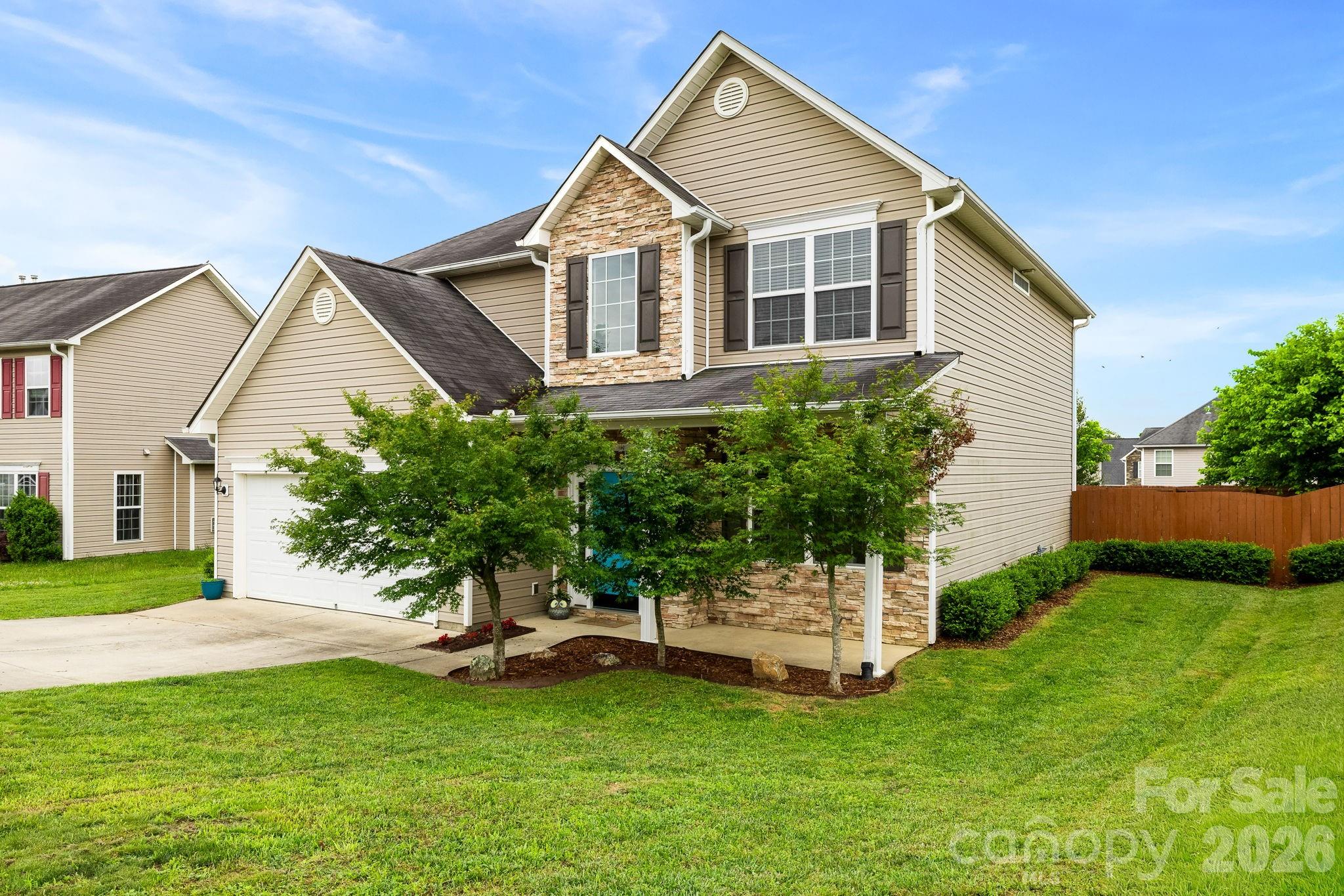 154 Haw River Road Fletcher, NC 28732 - Photo 2 of 45