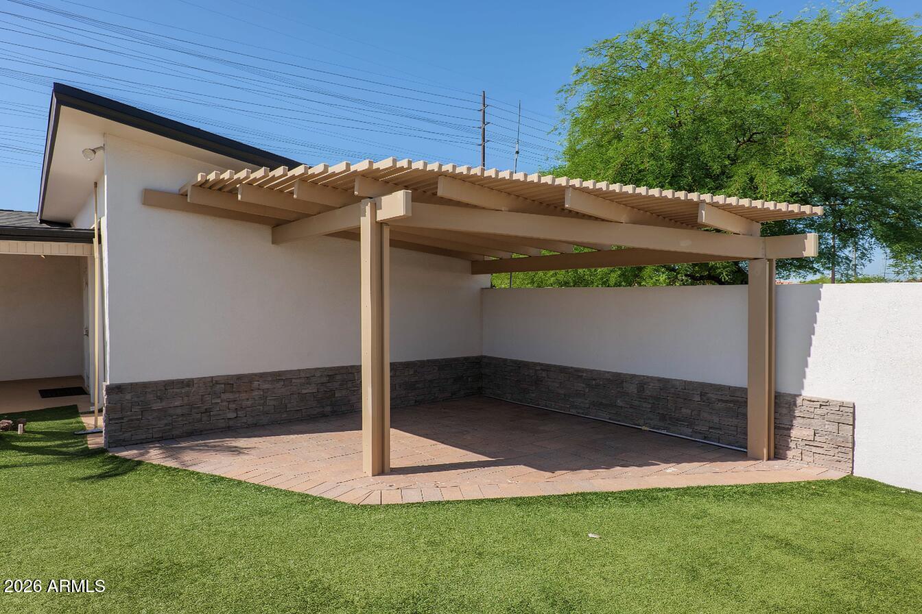 321 East Campbell Road Chandler, AZ 85225 - Photo 5 of 43 Backyard