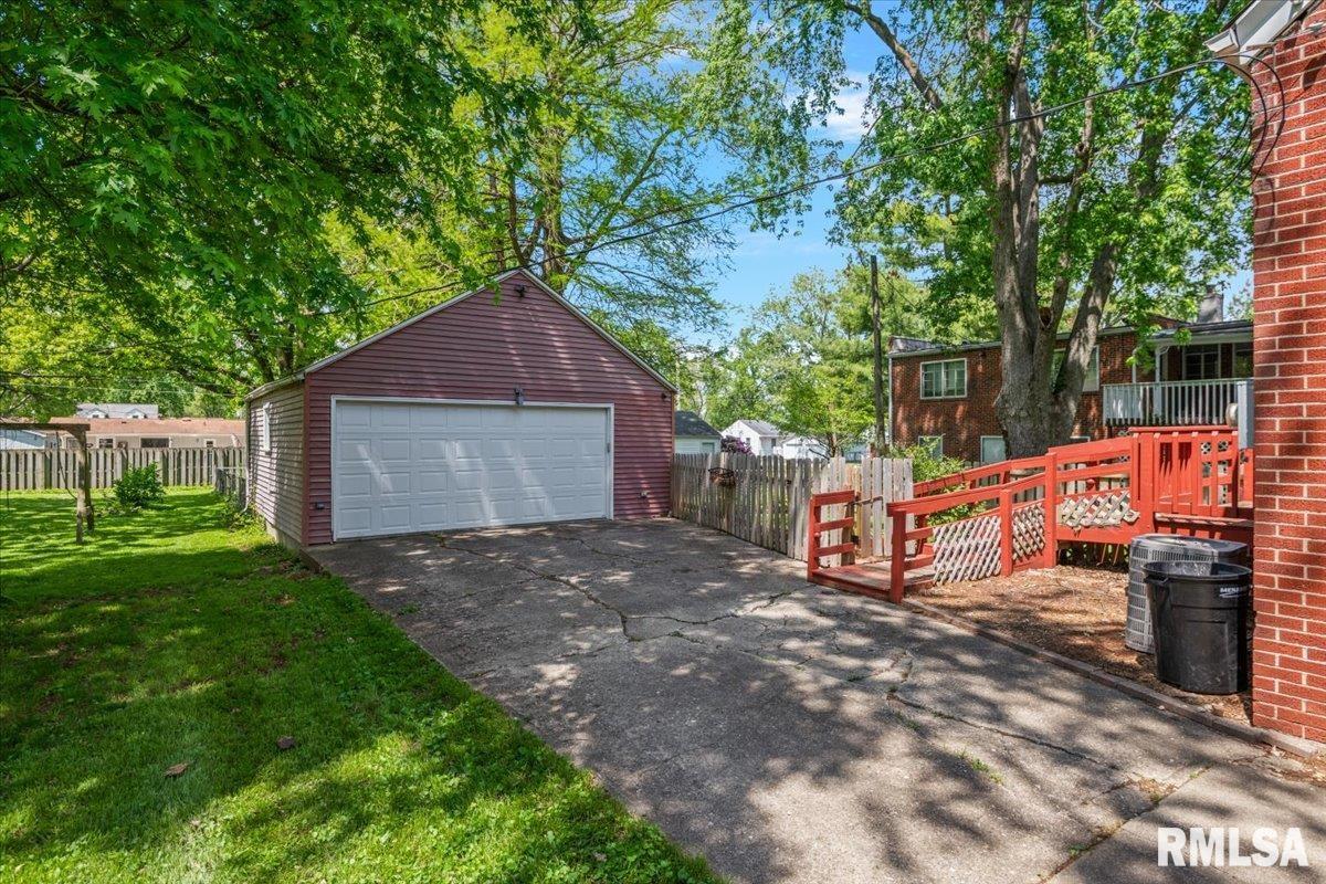 3211 South 3rd Street Springfield, IL 62703 - Photo 28 of 32