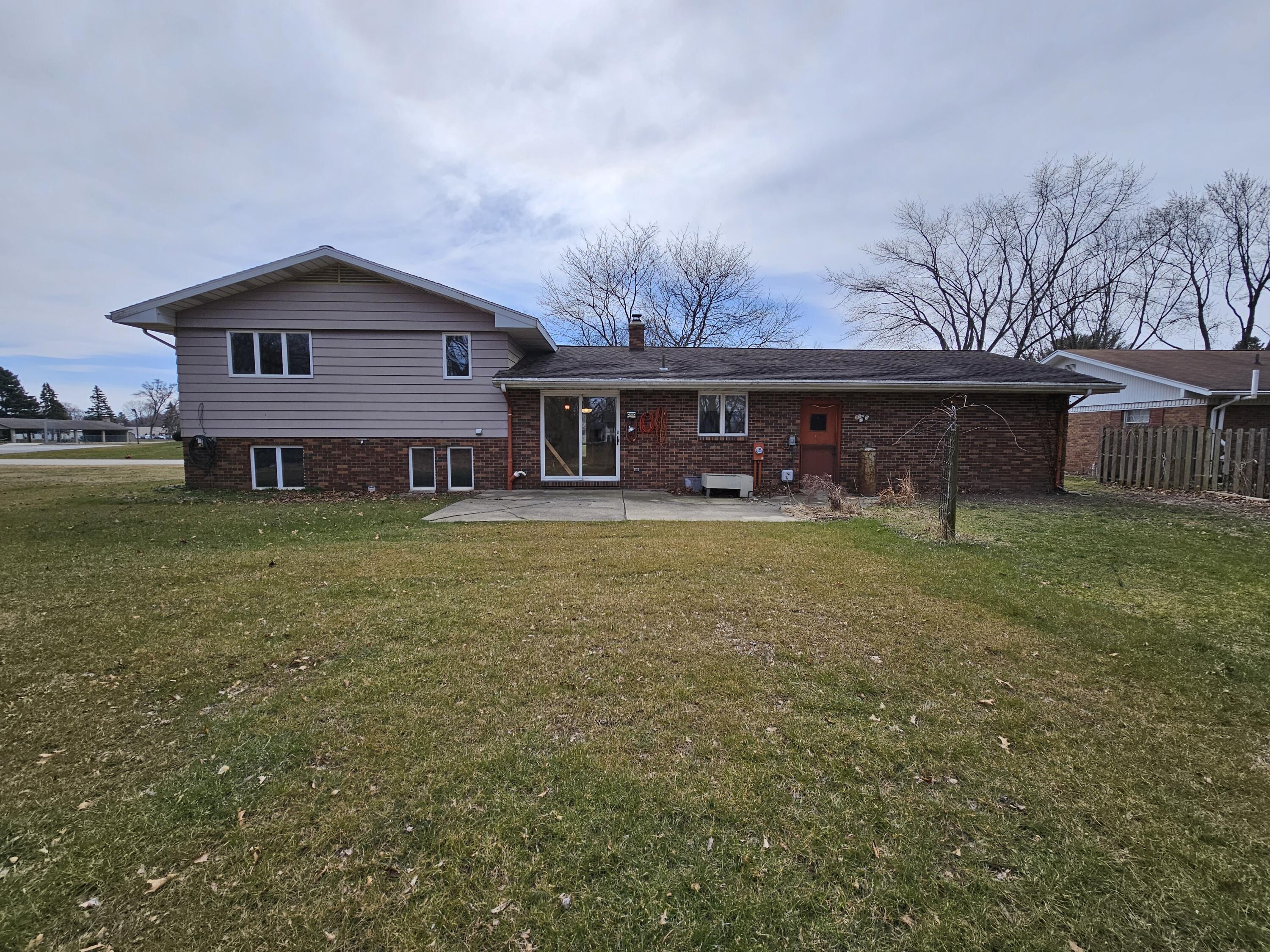 777 Oakridge Road St. Joseph, MI 49085 - Photo 4 of 16 20230320_133330