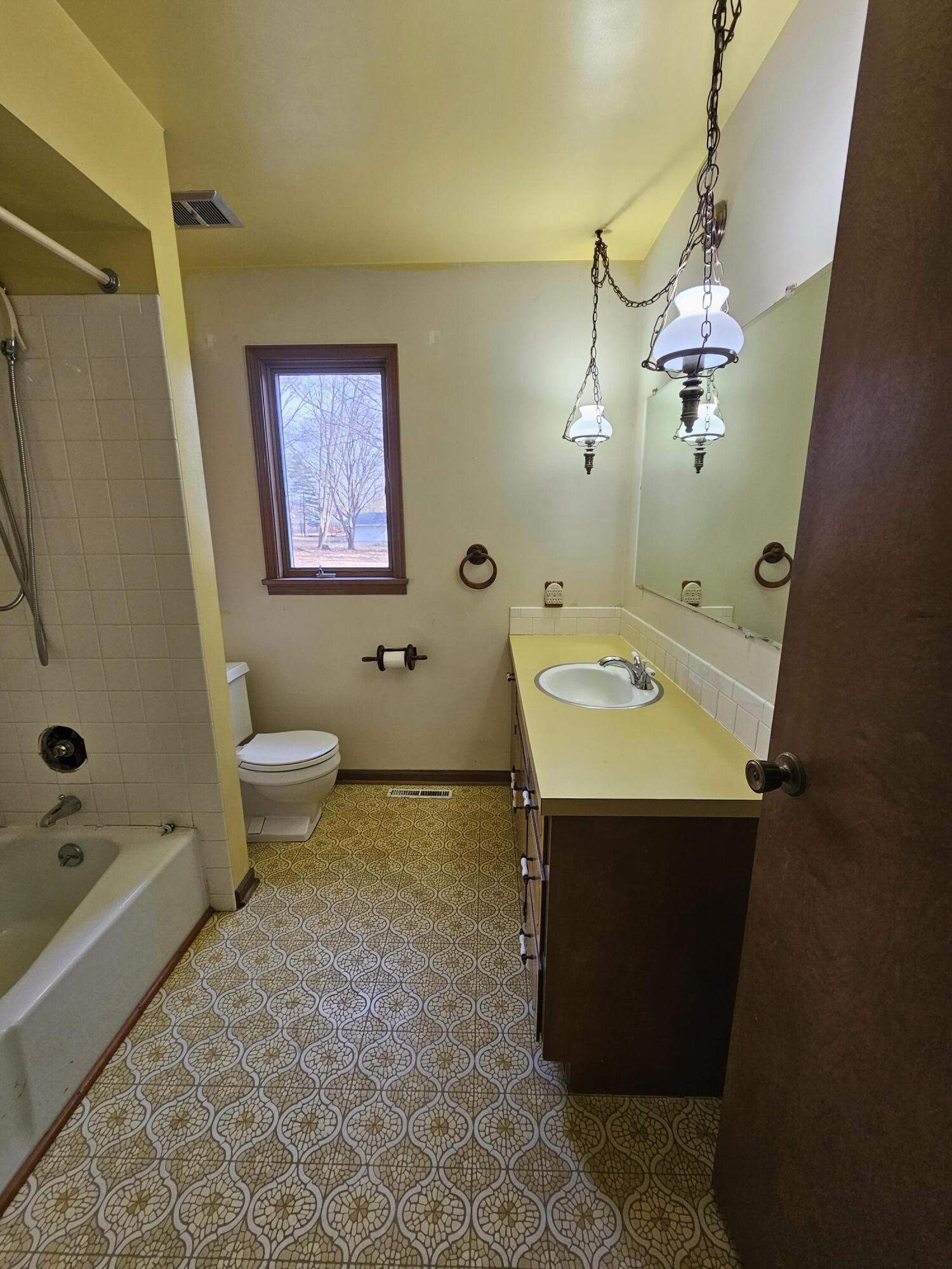 777 Oakridge Road St. Joseph, MI 49085 - Photo 8 of 16 20230321_091706