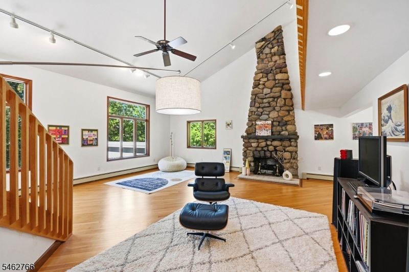 40 Norris Road Denville, NJ 07834 - Photo 12 of 48 Gallery Image 12