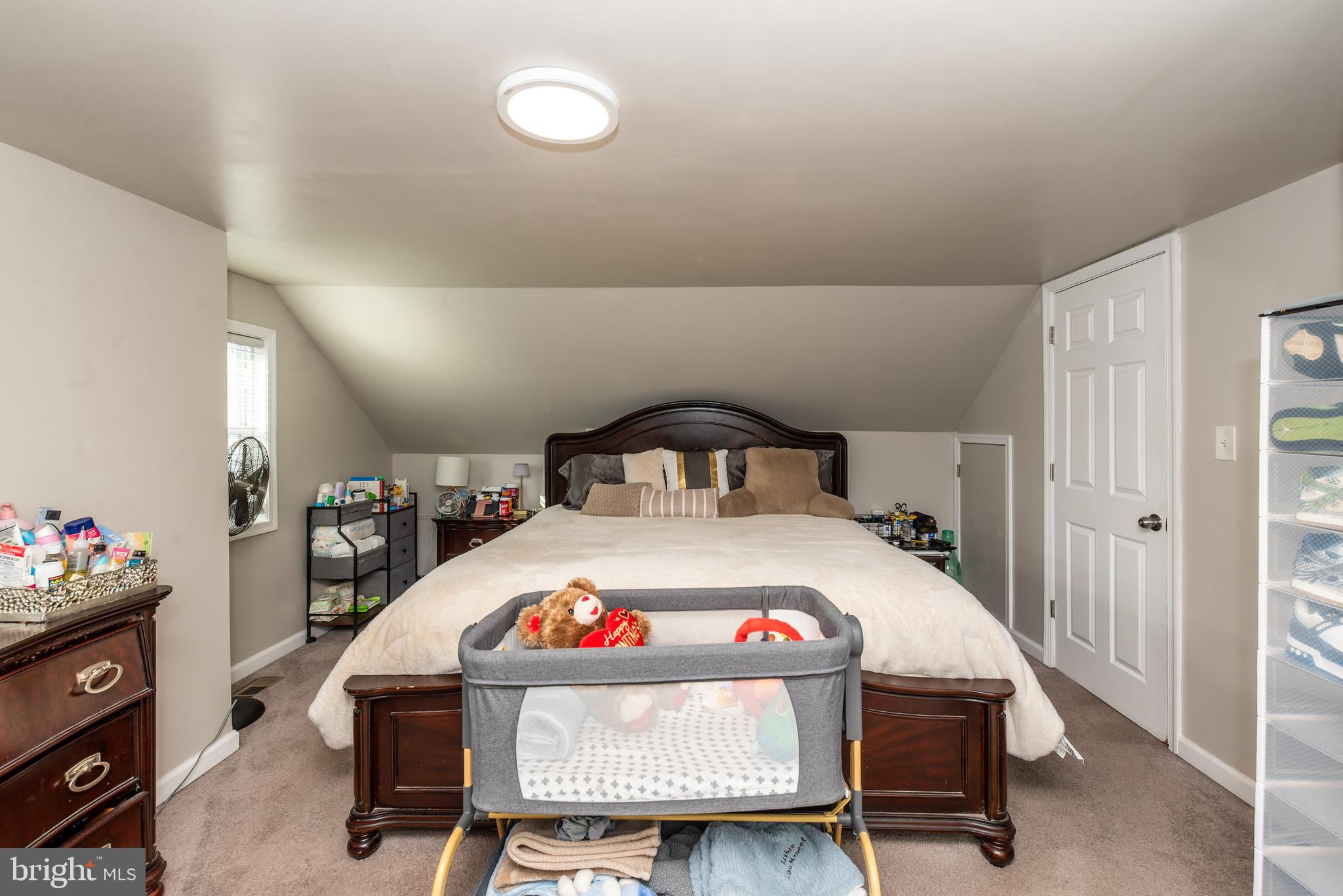 421 East Maple Avenue Lindenwold, NJ 08021 - Photo 38 of 40 up stairs primary bedroom 4th bedroom
