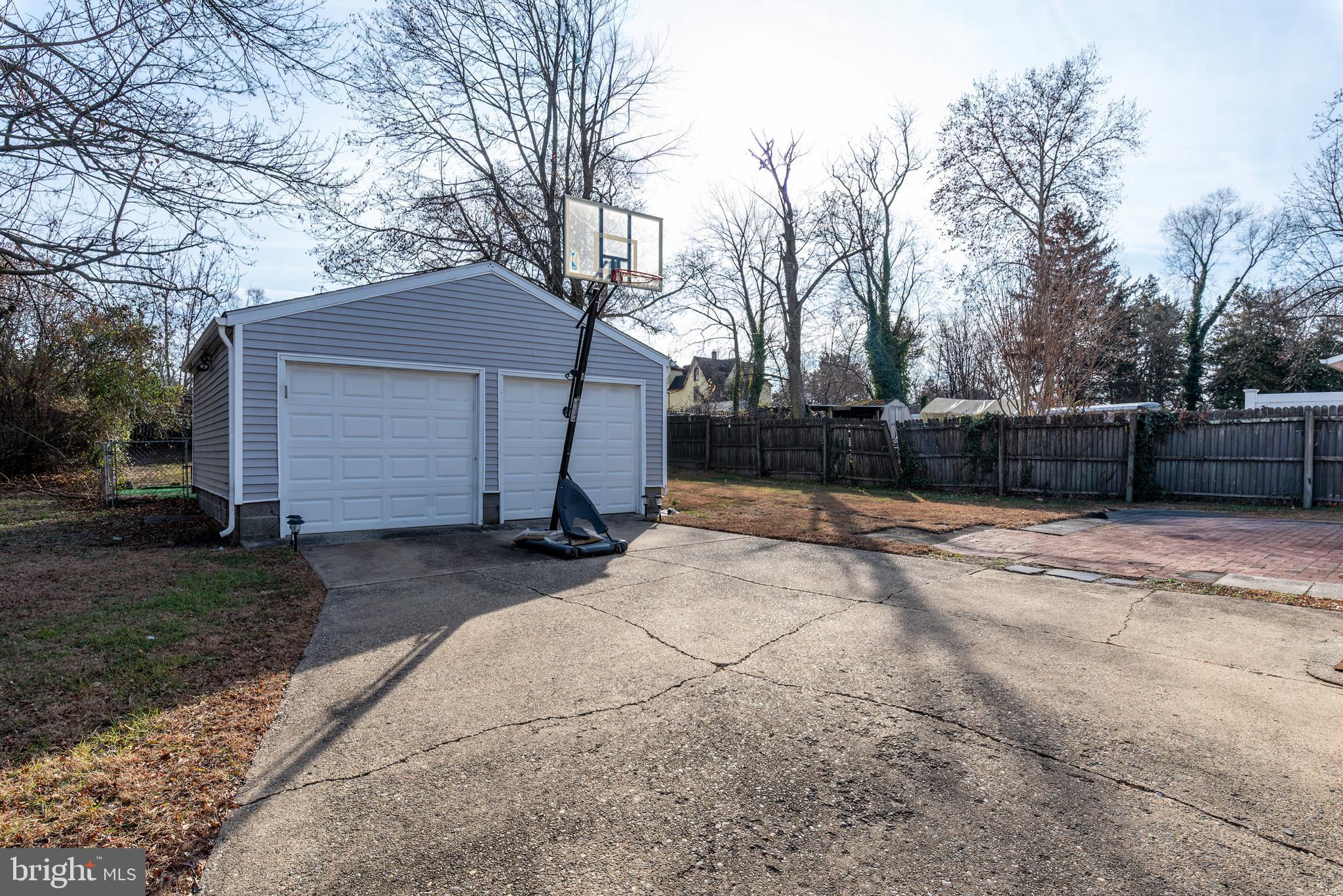 421 East Maple Avenue Lindenwold, NJ 08021 - Photo 4 of 40 Detached 2 car garage with workshop!