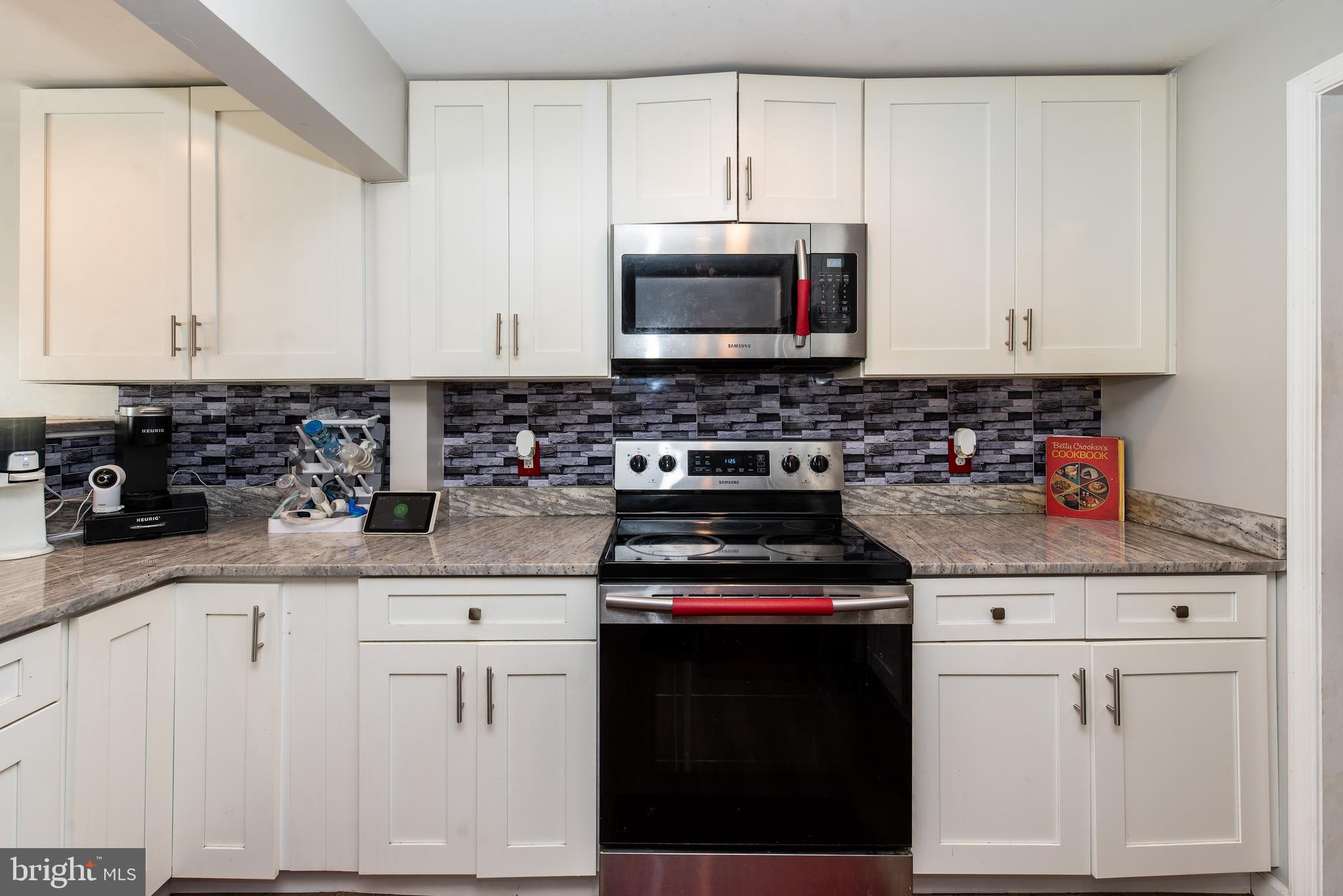 421 East Maple Avenue Lindenwold, NJ 08021 - Photo 8 of 40 spacious kitchen