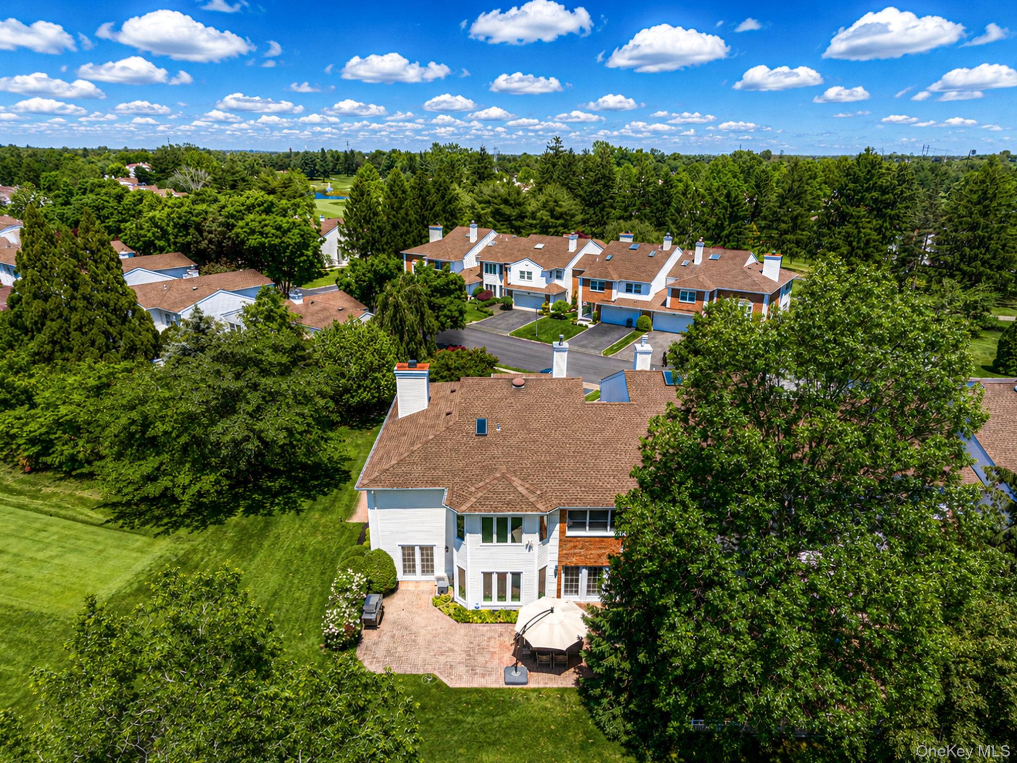 86 Hamlet Drive Commack, NY 11725 - Photo 4 of 36 Private Corner Lot