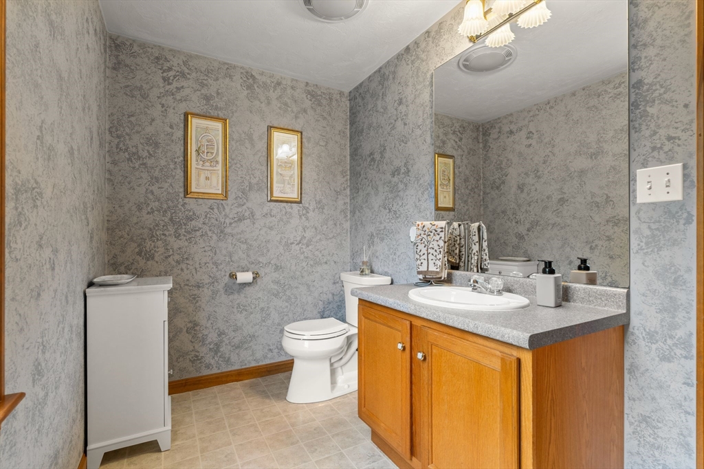 35 Stockbridge Road Bridgewater, MA 02324 - Photo 15 of 39