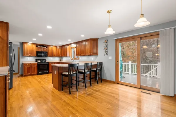 $849,000 | 35 Stockbridge Road, Bridgewater, MA 02324