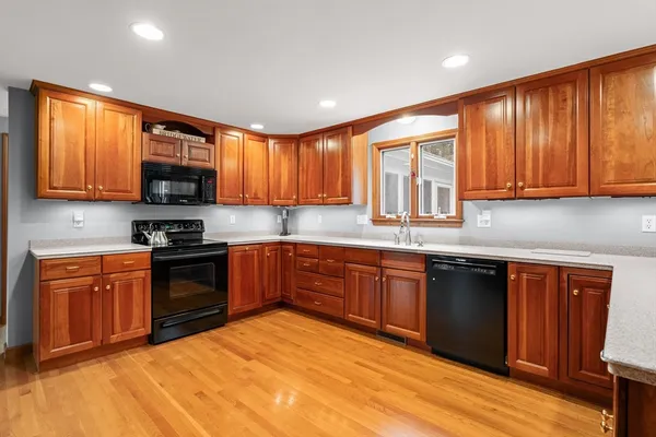$849,000 | 35 Stockbridge Road, Bridgewater, MA 02324