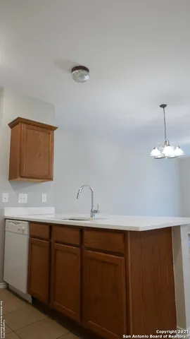 $1,000 | 4919 Ali Avenue, Unit 3, San Antonio, TX 78229