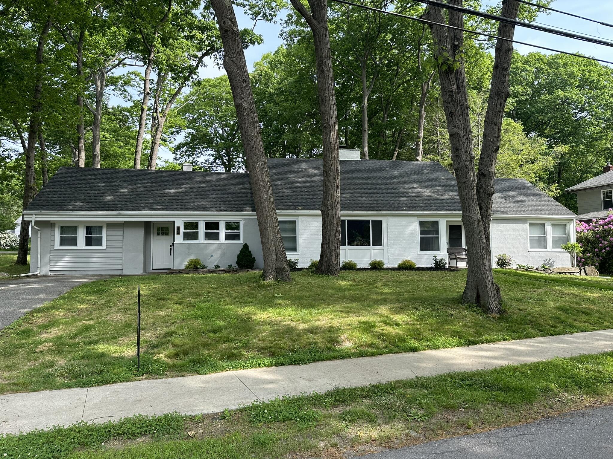 45 Oakhurst Road Cape Elizabeth, ME 04107 - Photo 2 of 36 DDB7546F-148F-4078-8EC3-D5BC04F406F9_1_1
