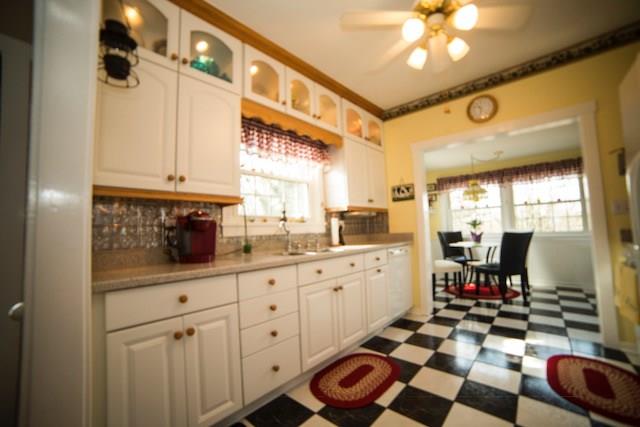 270 Woodside Road North Huntingdon, PA 15642 - Photo 5 of 18 Gallery Image 5