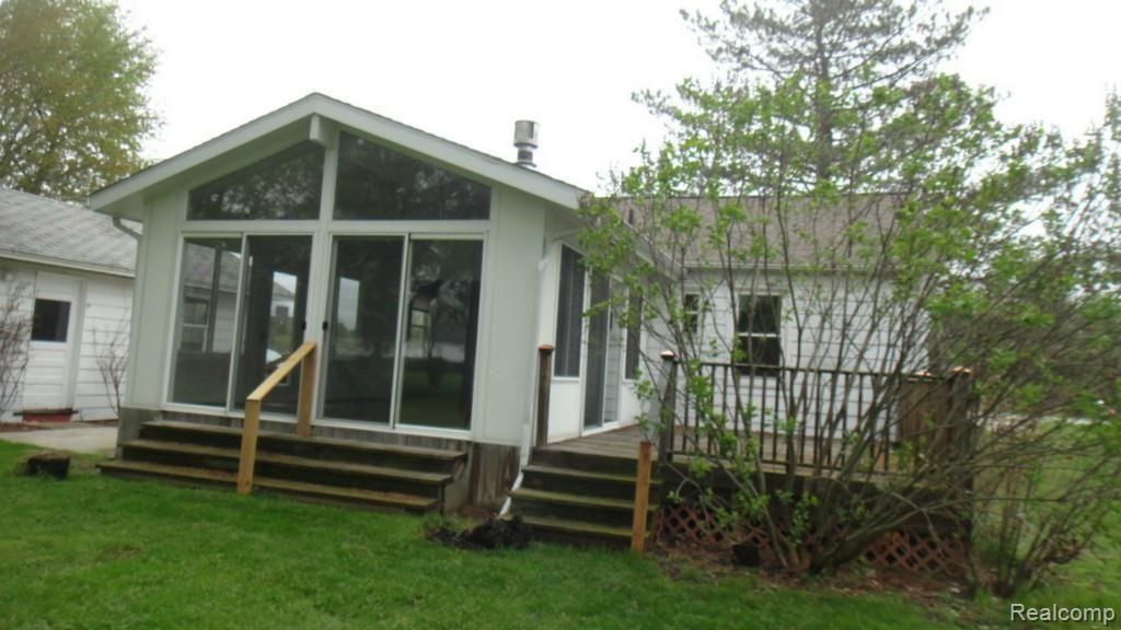 3203 North Belsay Road Flint, MI 48506 - Photo 8 of 41 DSC02847.jpg