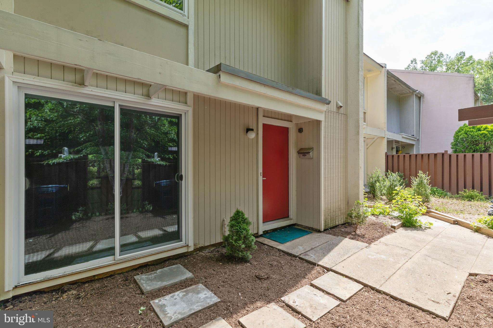 2316 Southgate Square Reston, VA 20191 - Photo 2 of 34 Front Exterior